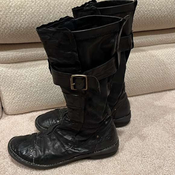 KHRIQ woman’s Blk pull on boot SZ 41 - Picture 3 of 12
